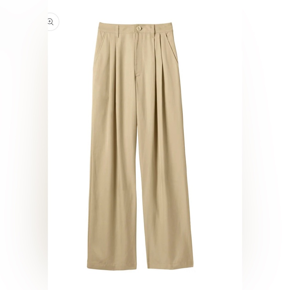 NWT Darling Stride Wide Leg Pant in beige size 4